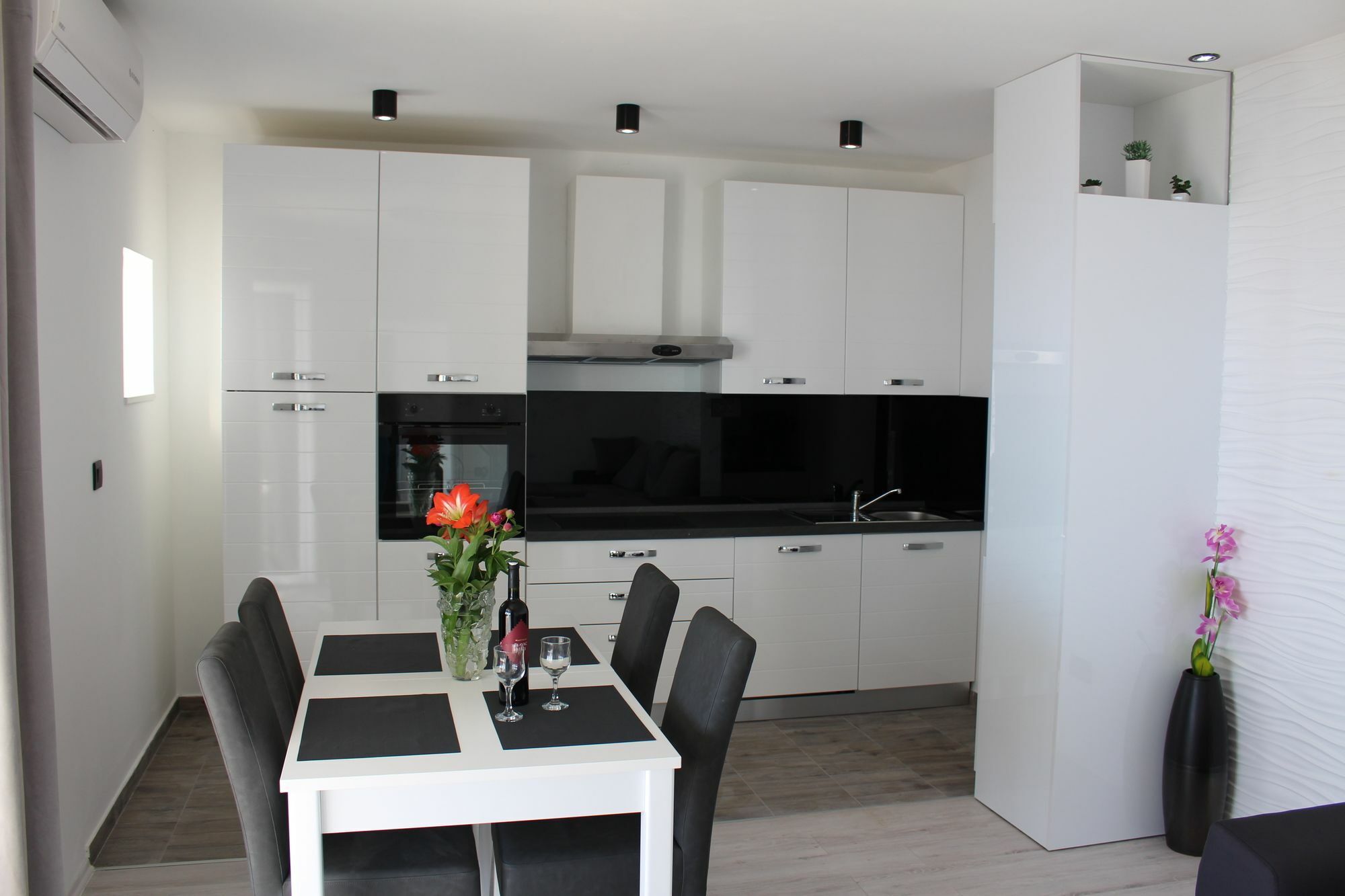 Apartments Lira Mlini Extérieur photo